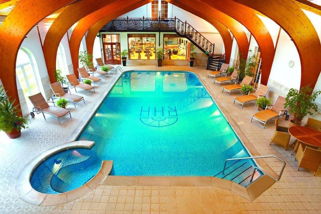 Rowton Hall Hotel And Spa Chester Einrichtungen foto