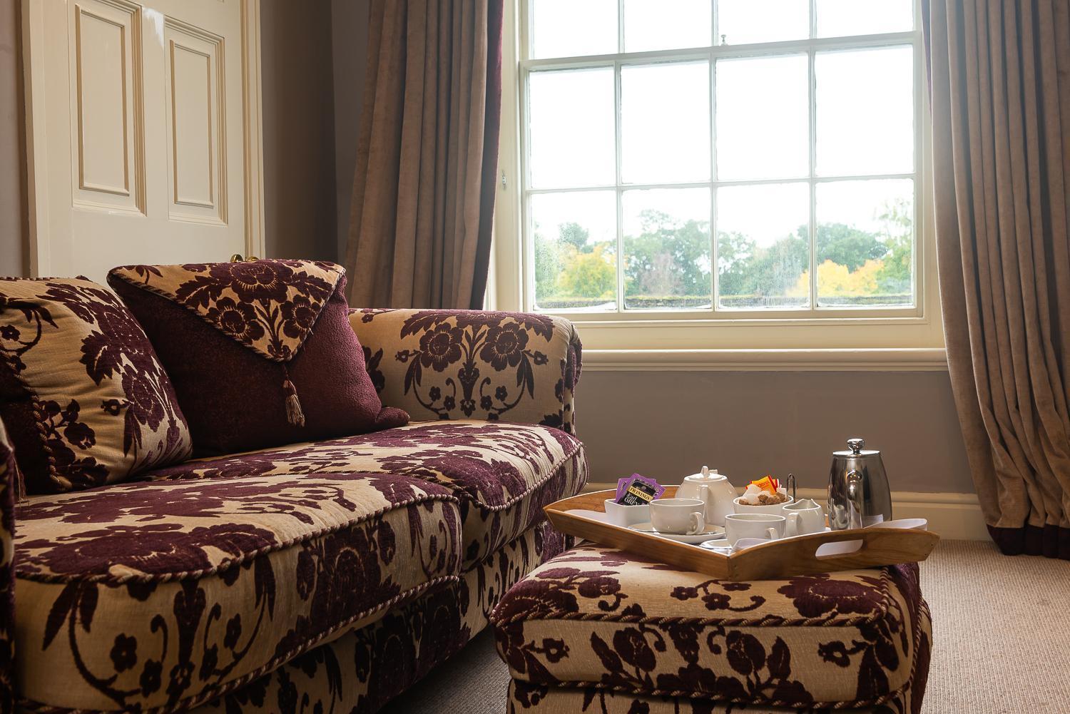 Rowton Hall Hotel And Spa Chester Exterior foto