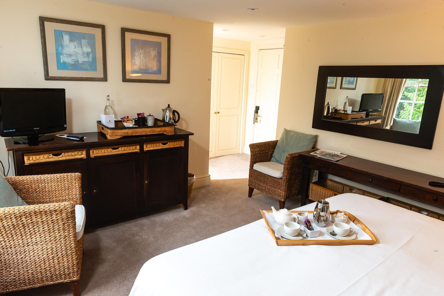 Rowton Hall Hotel And Spa Chester Exterior foto